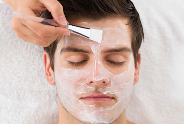 Gents Beautician